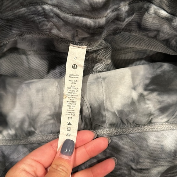 Lululemon Inner Glow Short 3" *Earth Dye
Earth Dye Stone - Picture 4 of 7